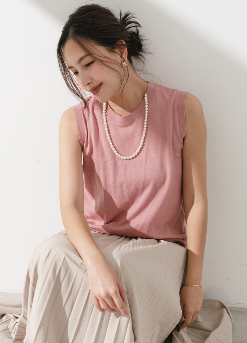 羊毛圓領基本款輕薄背心