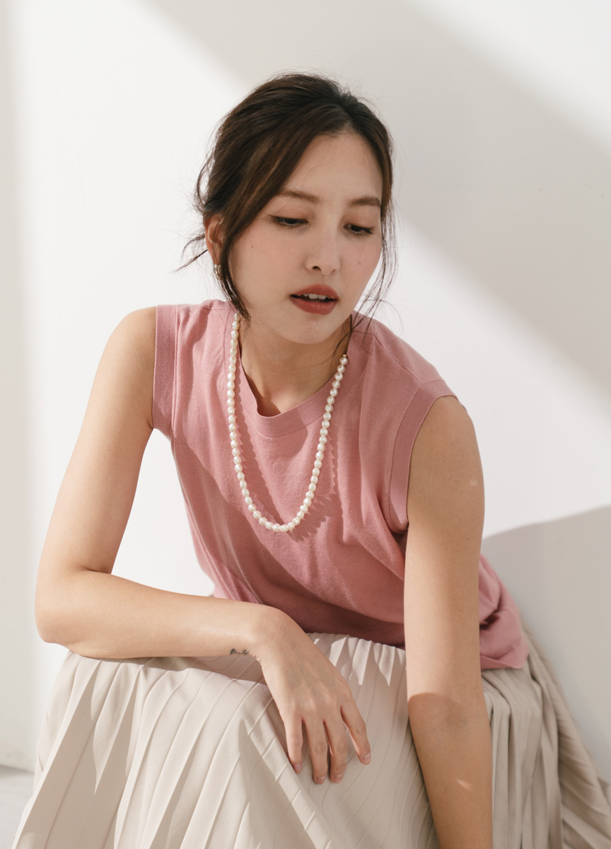 羊毛圓領基本款輕薄背心