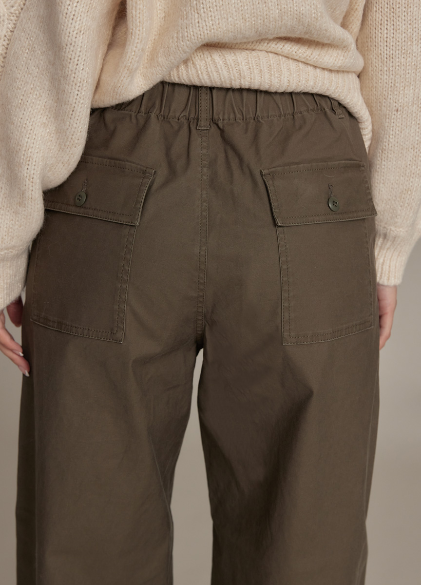 【SLOW系列】工裝風錐形落地褲 