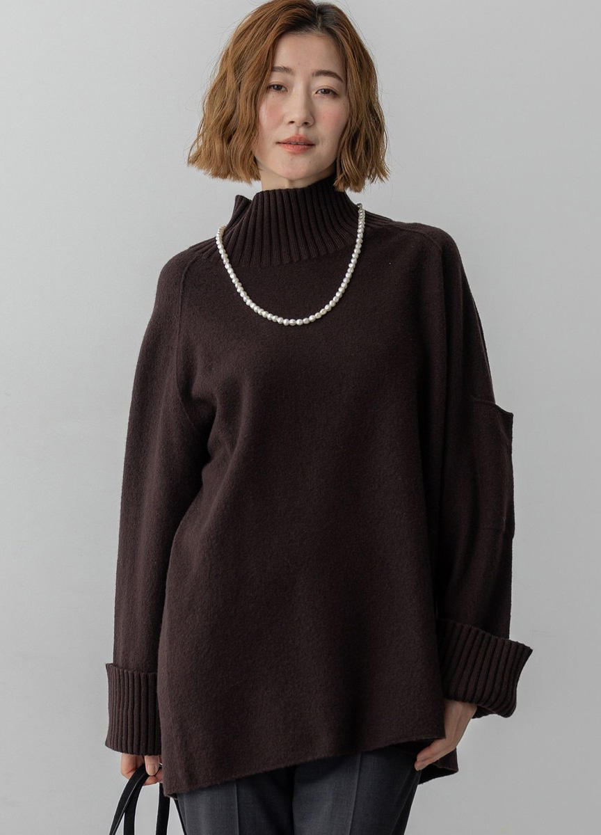 高領長版針織上衣