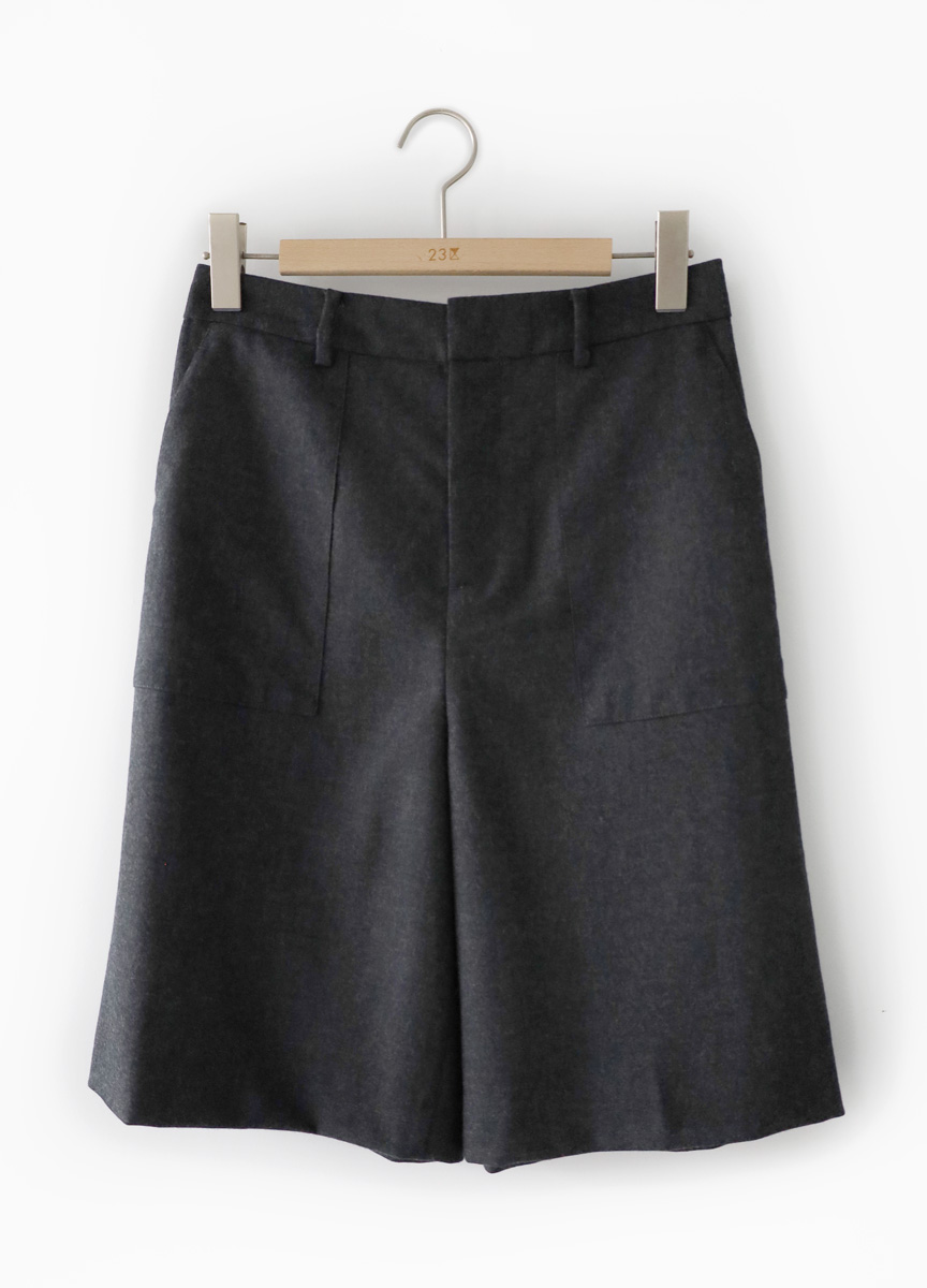 法蘭絨西裝短褲