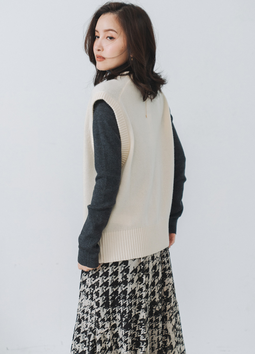 V領粗織針織背心