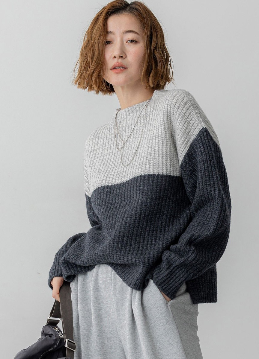 羊毛混喀什米爾高領拼色針織毛衣