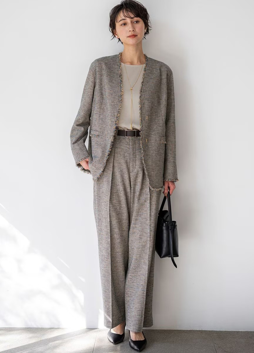 緞面金釦圓領上衣