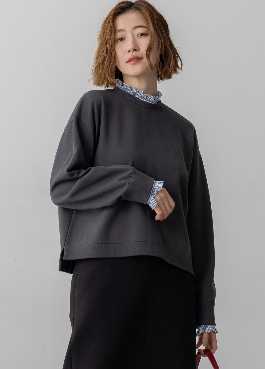 假兩件拼接設計上衣 