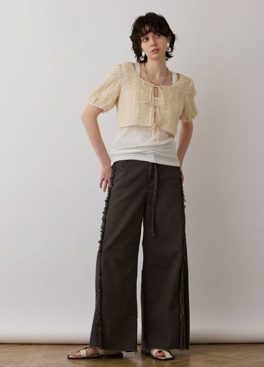 【預購商品】繫結貝殼刺繡短罩衫