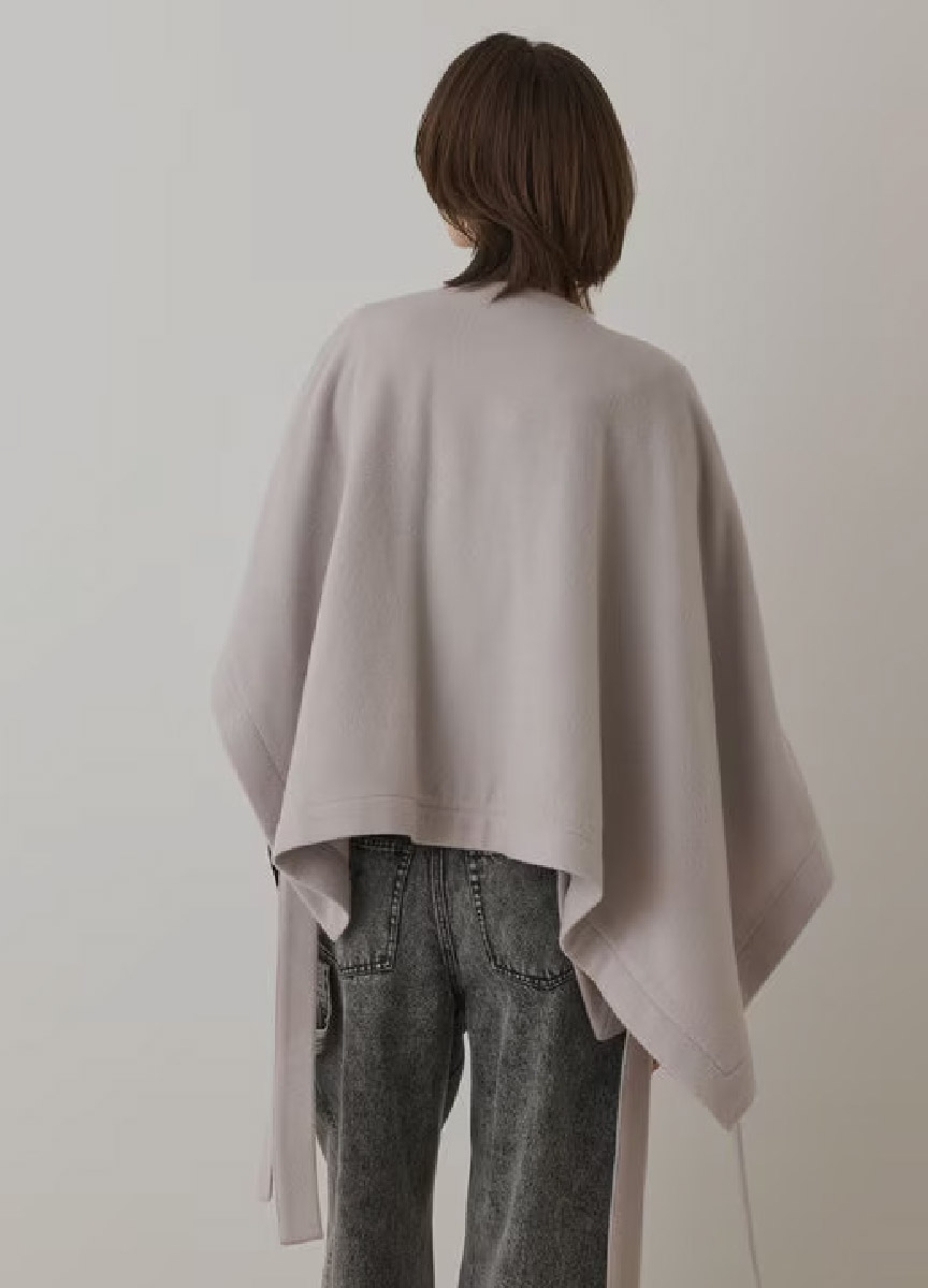 【預購商品】Diagram 不對稱羊毛斗篷