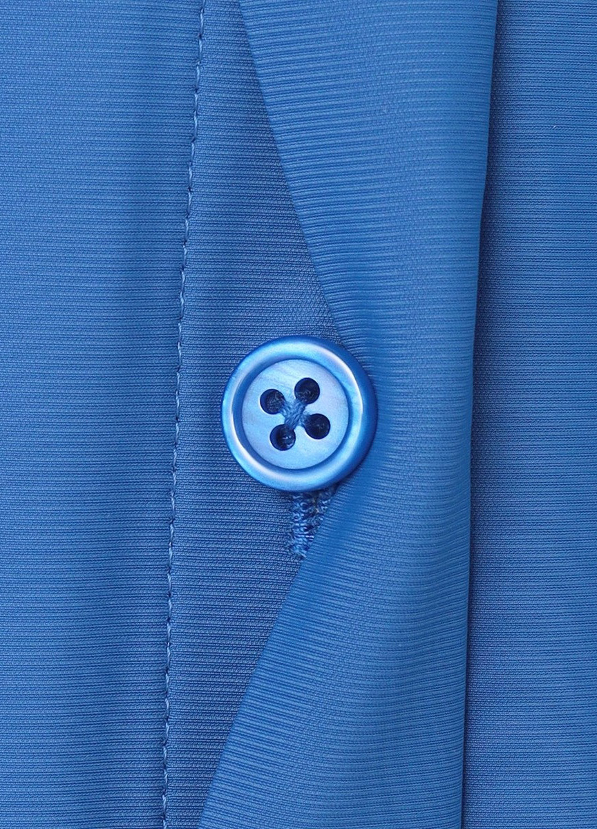 070 (10)