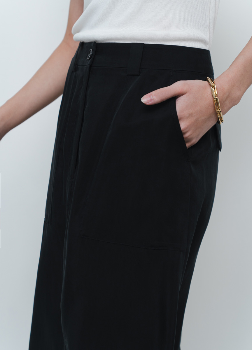 質感柔絲口袋工裝裙