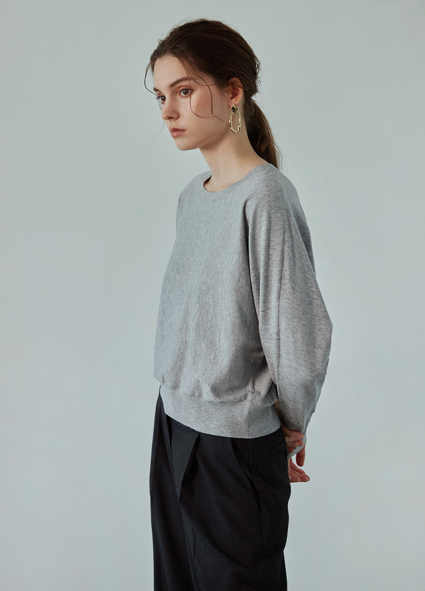 親膚短版針織長袖上衣 親膚短版針織長袖上衣