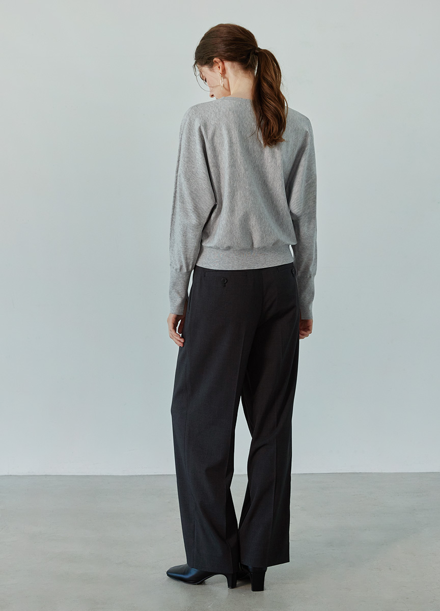 親膚短版針織長袖上衣 親膚短版針織長袖上衣