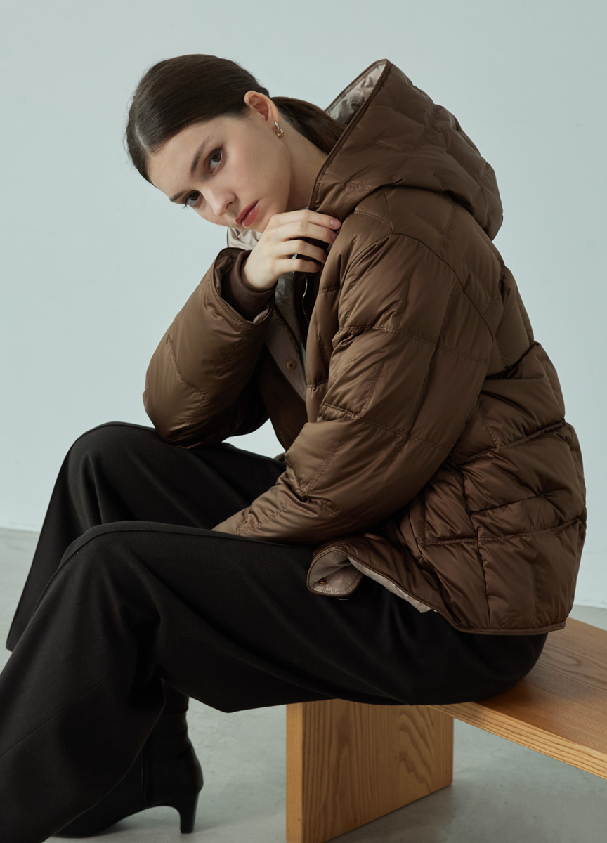 簡約連帽羽絨短大衣