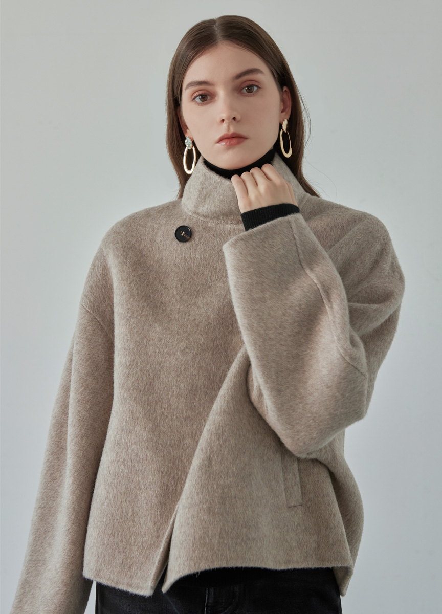 斜襟立領短版羊絨外套