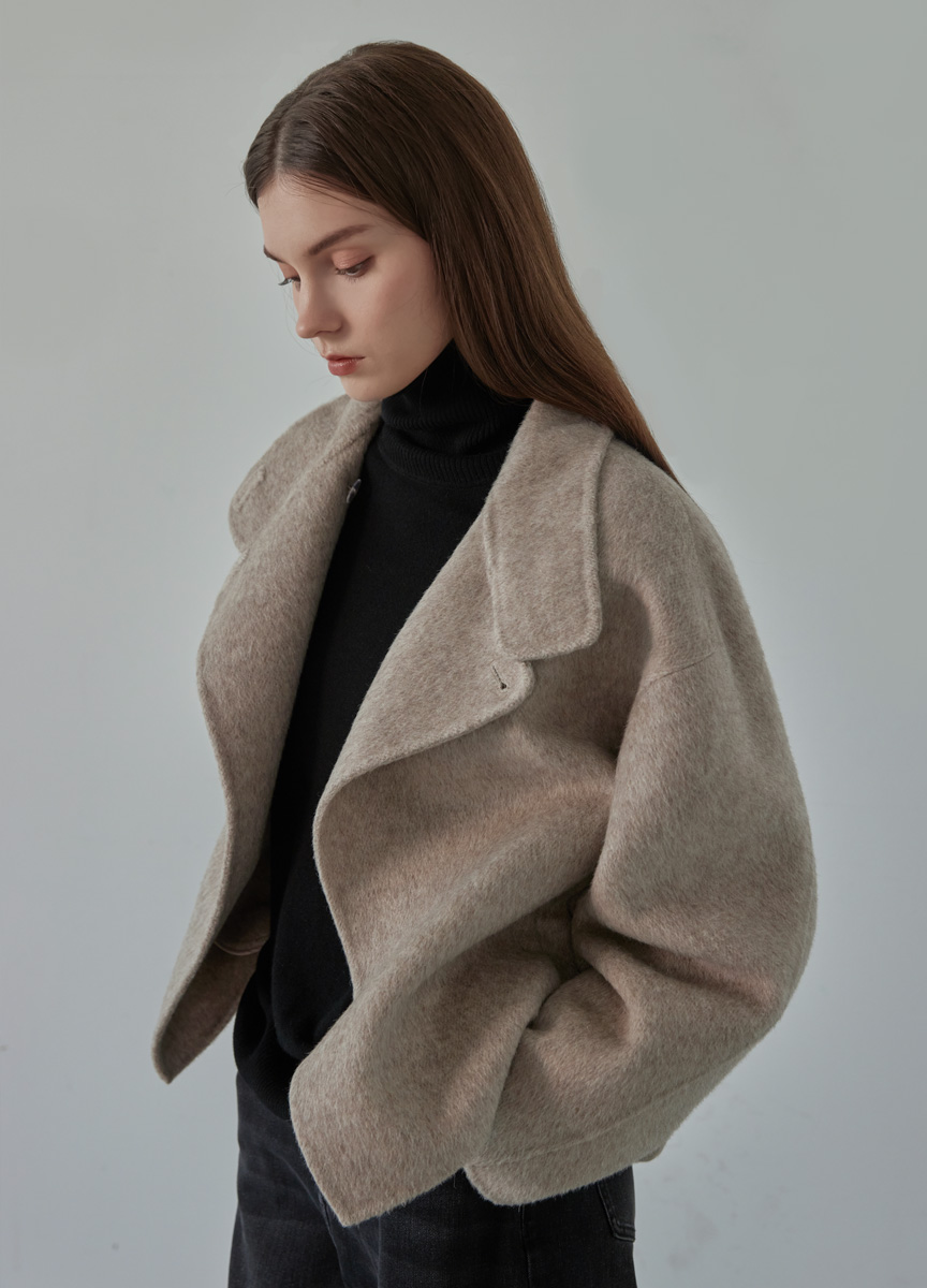 斜襟立領短版羊絨外套