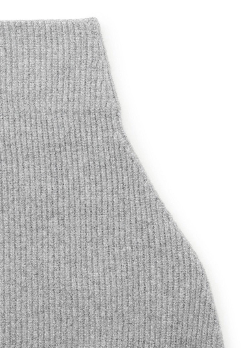 003 (4)